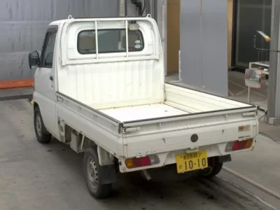 Nissan CLIPPER TRUCK