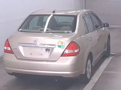 Nissan TIIDA LATIO