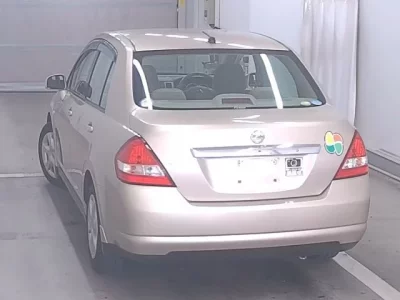 Nissan TIIDA LATIO