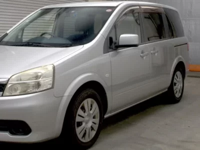 Nissan LAFESTA