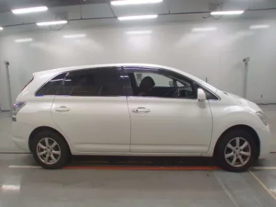 Toyota MARK X ZIO