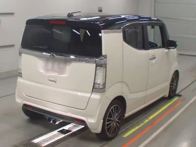Honda N BOX SLASH