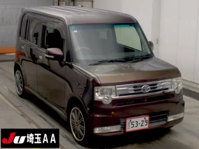 Toyota PIXIS SPACE