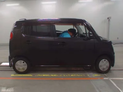 Suzuki MRWAGON
