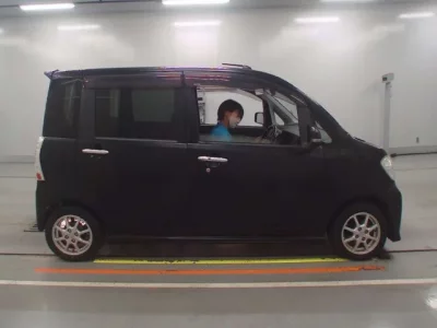 Daihatsu TANTO EXE