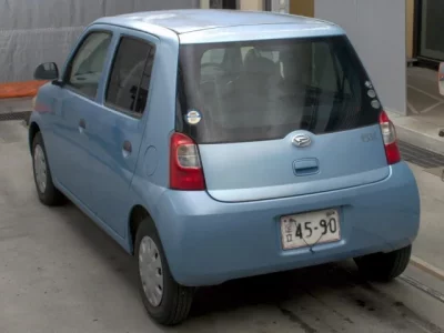 Daihatsu Esse