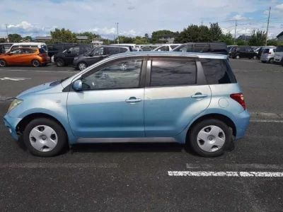 Toyota IST