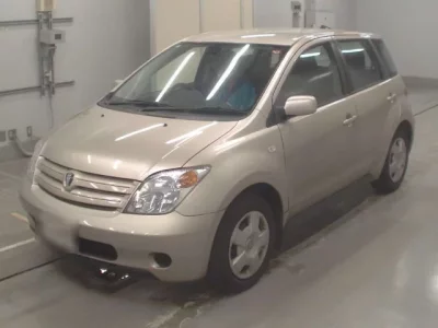 Toyota IST