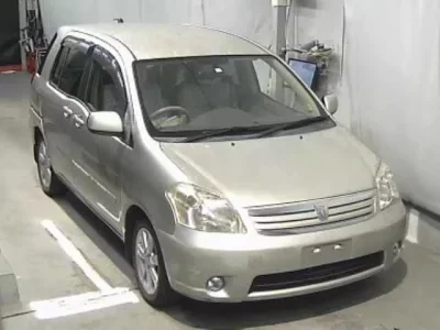 Toyota RAUM
