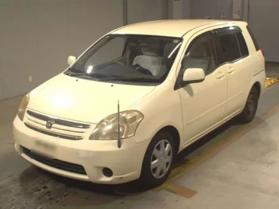 Toyota RAUM