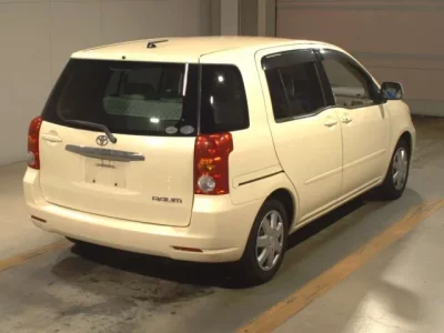 Toyota RAUM
