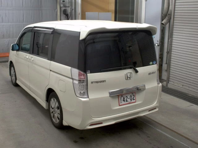 Honda STEP WAGON