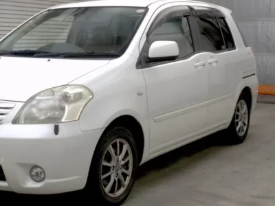 Toyota RAUM
