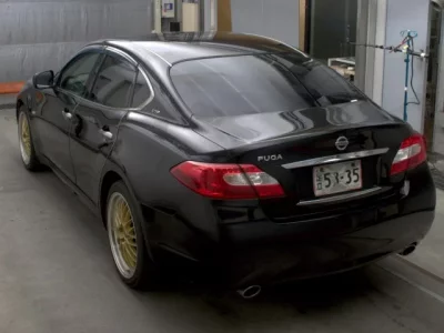 Nissan FUGA