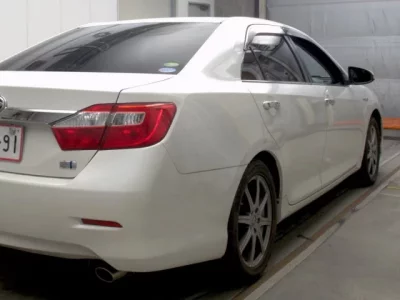Daihatsu Altis