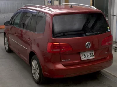 Volkswagen GOLF TOURAN