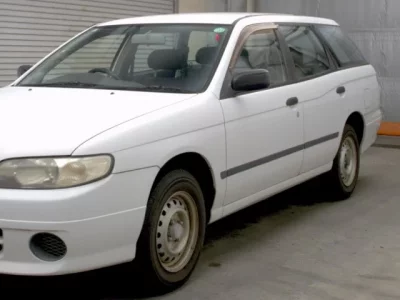 Nissan EXPERT