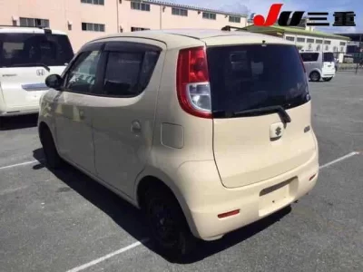 Suzuki MRWAGON
