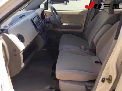Suzuki MRWAGON