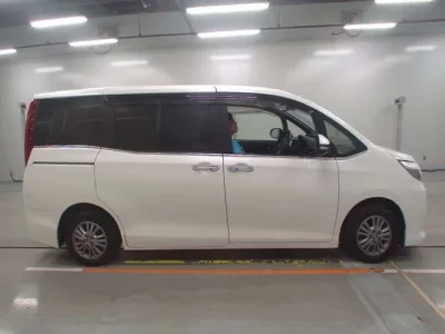 Toyota ESQUIRE
