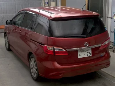 Nissan LAFESTA