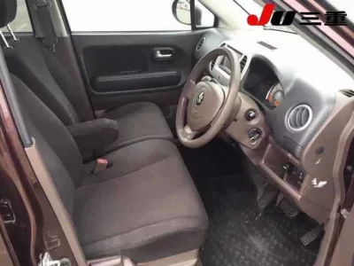 Suzuki MRWAGON