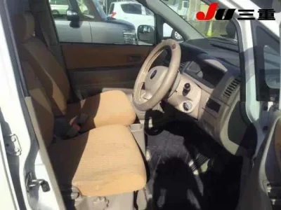 Suzuki MRWAGON
