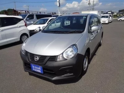 Nissan AD