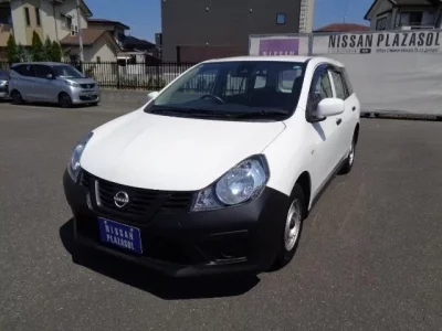 Nissan AD