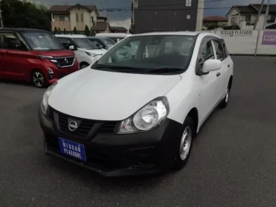 Nissan AD