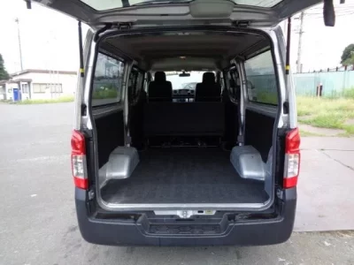 Nissan CARAVAN VAN