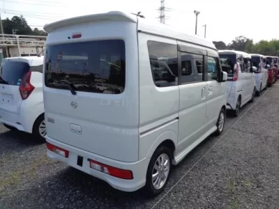 Nissan CLIPPER RIO