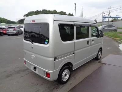 Nissan CLIPPER VAN