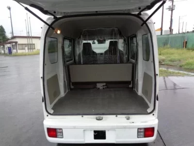 Nissan CLIPPER VAN