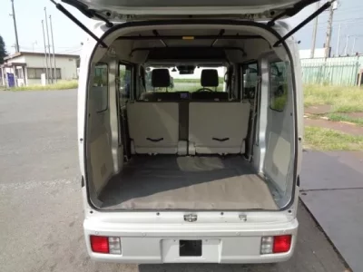Nissan CLIPPER VAN