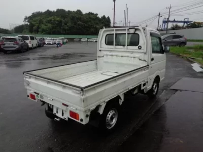 Nissan CLIPPER TRUCK