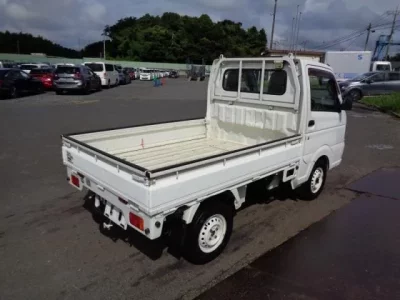 Nissan CLIPPER TRUCK