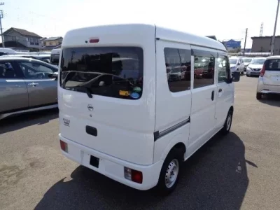 Nissan CLIPPER VAN