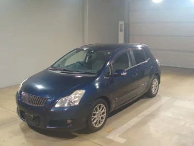 Toyota BLADE