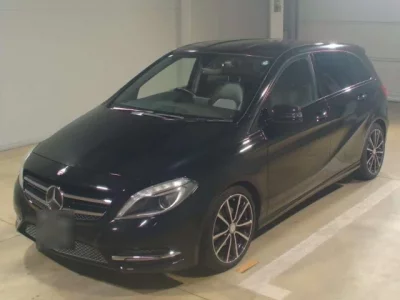 Mercedes-Benz B CLASS