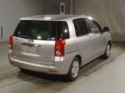 Toyota RAUM