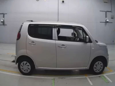 Suzuki MRWAGON