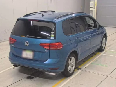 Volkswagen GOLF TOURAN