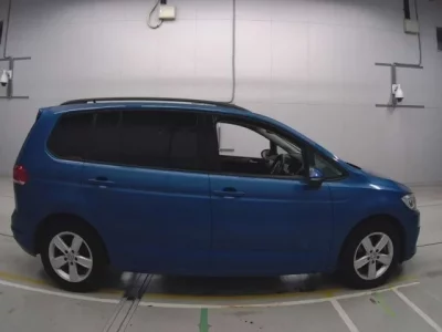 Volkswagen GOLF TOURAN