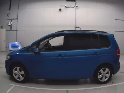 Volkswagen GOLF TOURAN