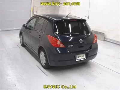 Nissan TIIDA
