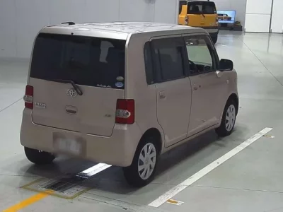 Toyota PIXIS SPACE