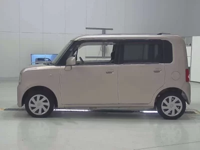 Toyota PIXIS SPACE