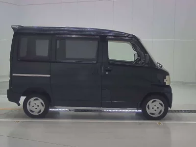Nissan CLIPPER RIO