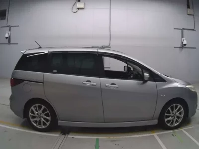 Nissan LAFESTA